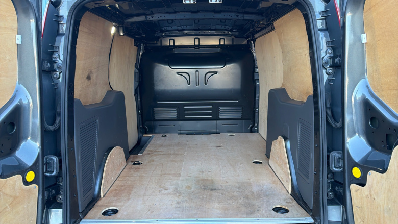 Ford Transit Connect 250 L2 Diesel 1.5 EcoBlue 100ps Limited Van